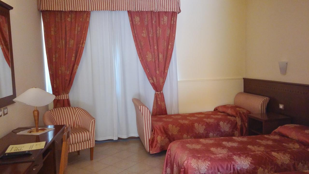 ארונה Hotel Turrita מראה חיצוני תמונה