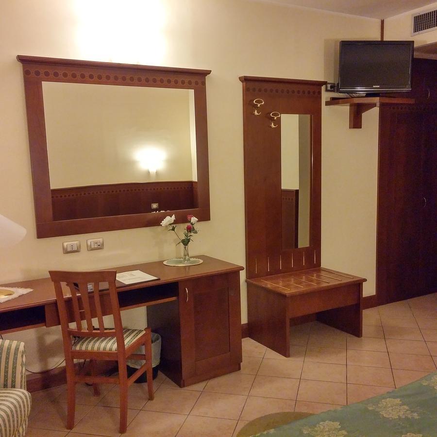 ארונה Hotel Turrita מראה חיצוני תמונה