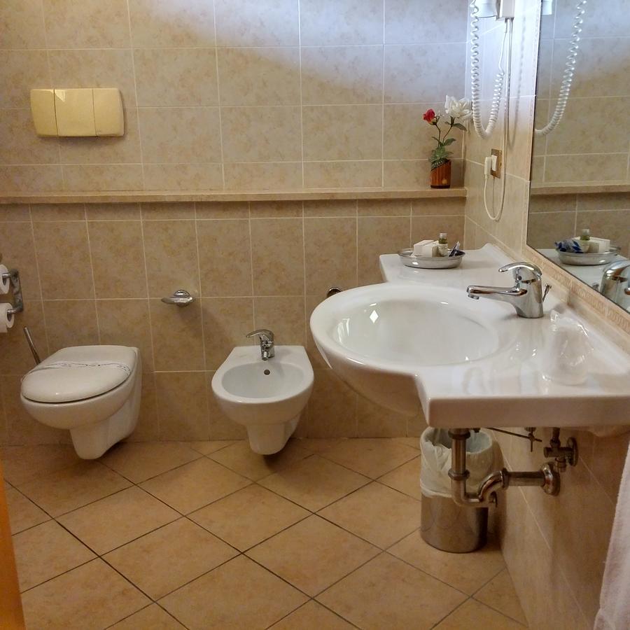 ארונה Hotel Turrita מראה חיצוני תמונה