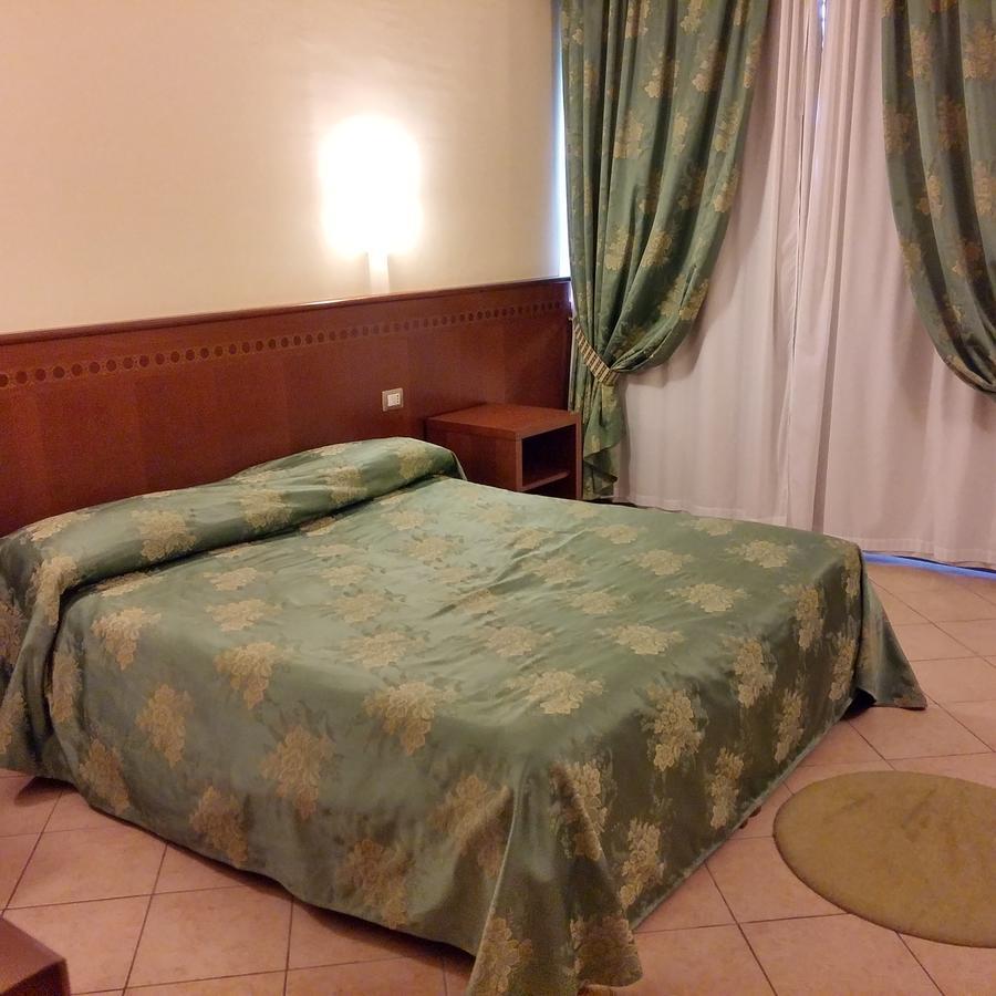 ארונה Hotel Turrita מראה חיצוני תמונה